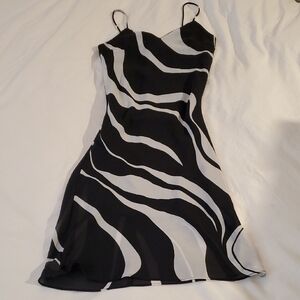 Like NEW! Chic Black and White Striped Mini Dress
